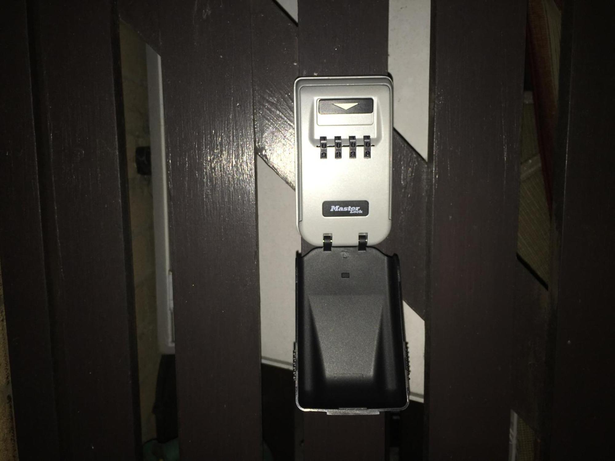 Travelling Stop Apartment Swindon Bagian luar foto